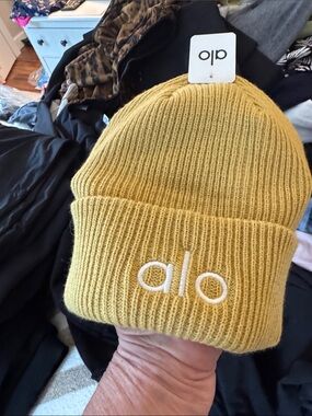 ALO Yoga Kids Yellow Knit Beanie with Embroidered Logo